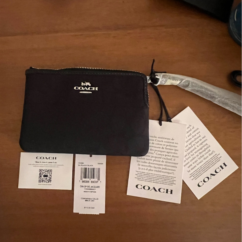 NWT! Signature Jacquard Wristlet